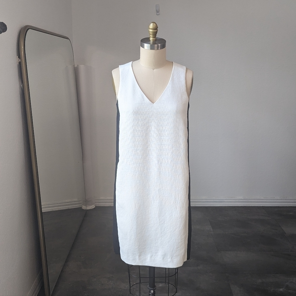 Vince V Neck Colorblock  Shift Dress White Black 12 minimal contemporary preppy